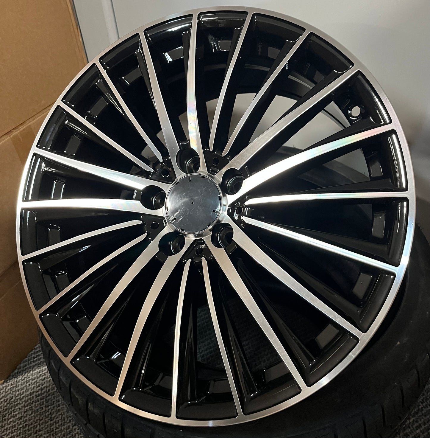 MERC 226 18X8.0 5X112 BMF