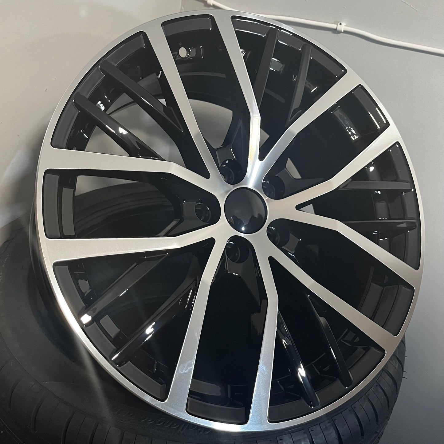 VW 129 17X7.5 5X100 BLACK M/F