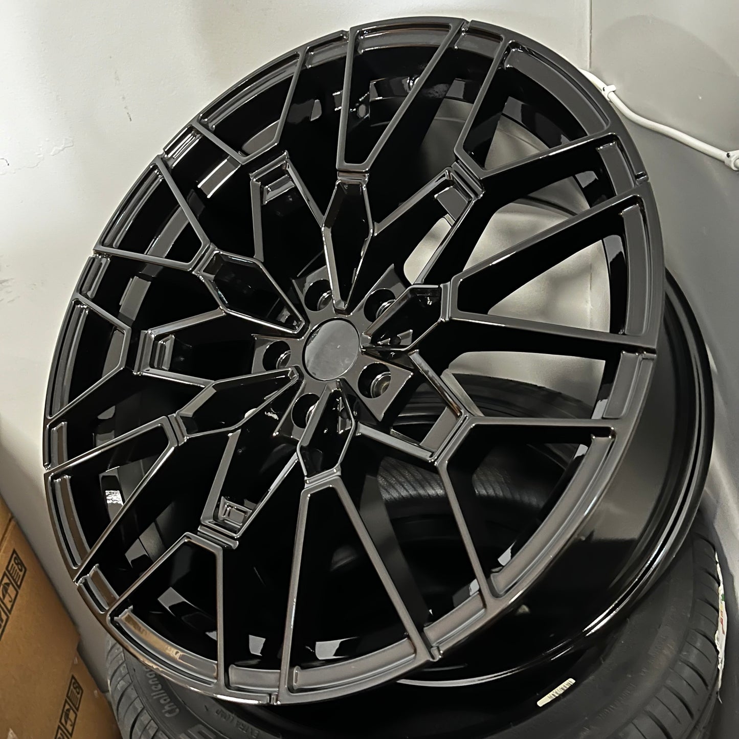 BMW 360 20X8.5X9.5 5X112 BLACK