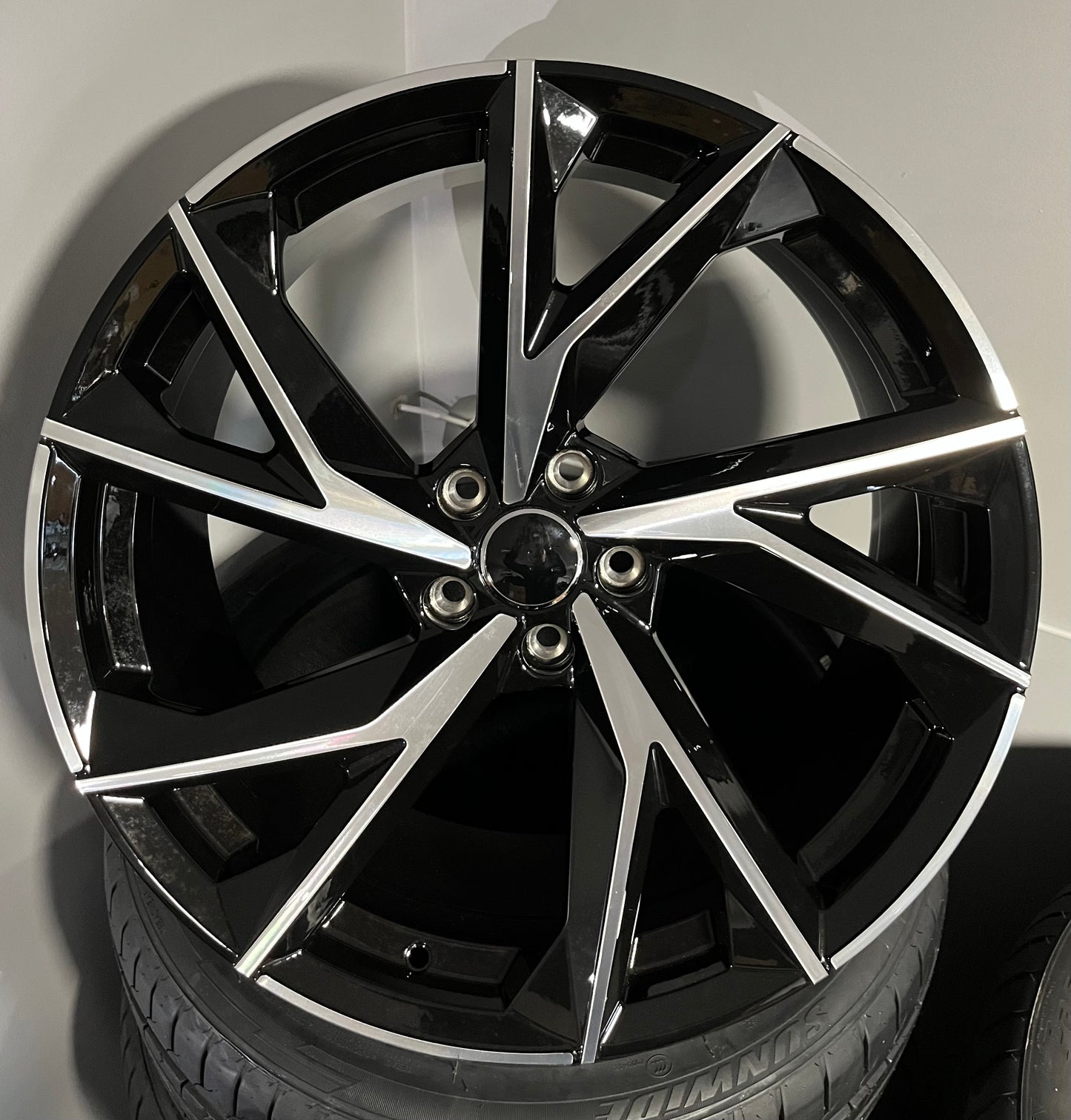 AUDI 819 19X8.5 5X112 BMF