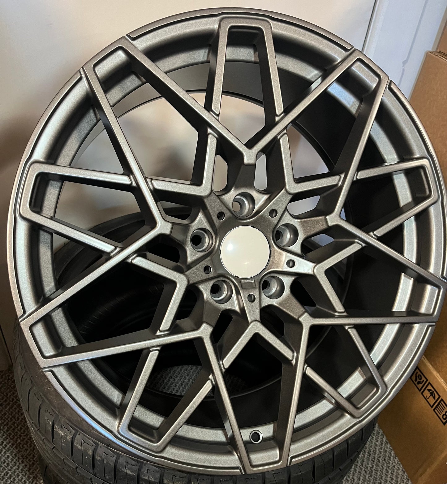 BMW 972 20X8.5X9.5 5X120 SATIN G/M