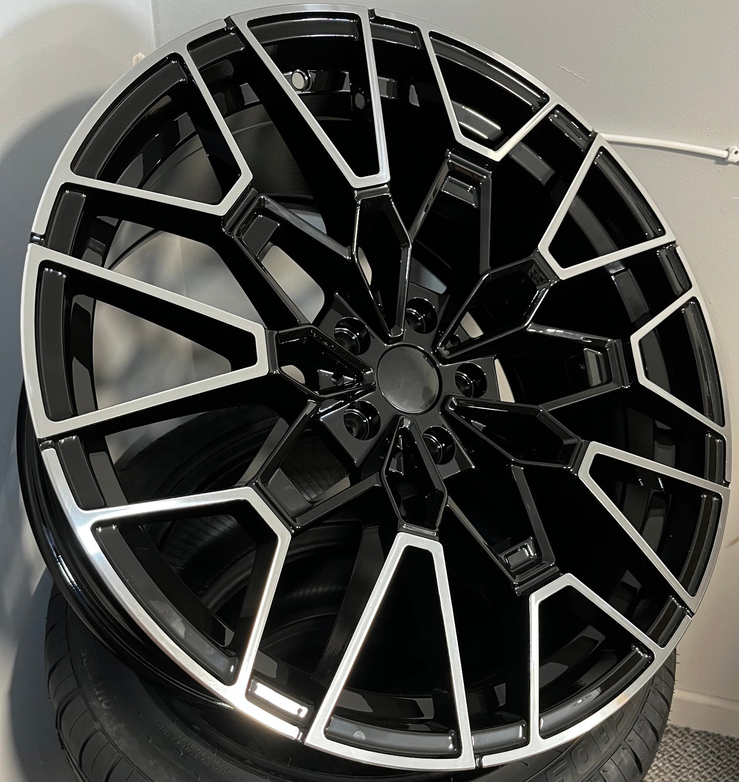 BMW 360 20X8.5X9.5 5X112 BLACK M/F