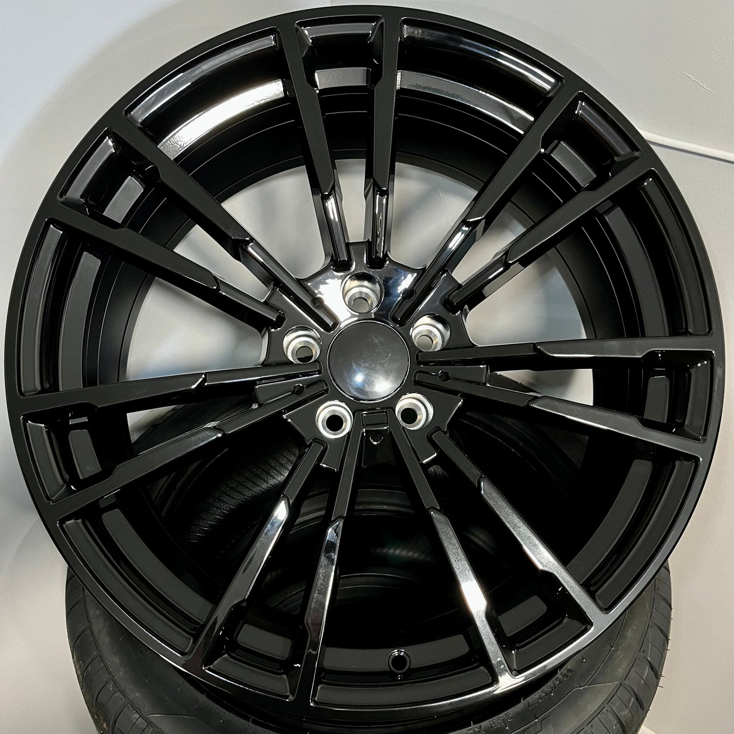 BMW 543 20X8.5X9.5 5X112 BLACK
