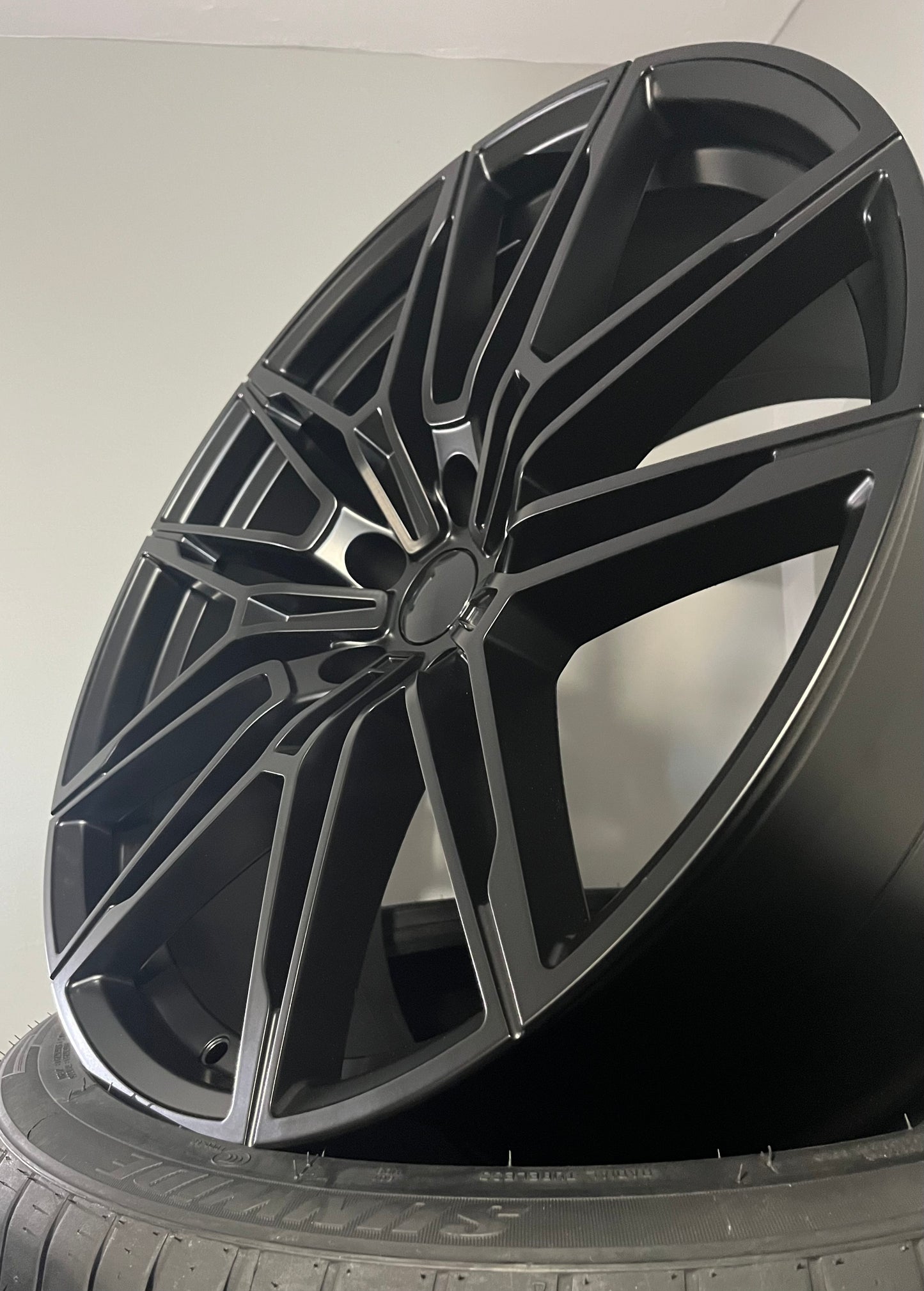 BMW 871 20X8.5X9.5 5X120 SATIN BLACK