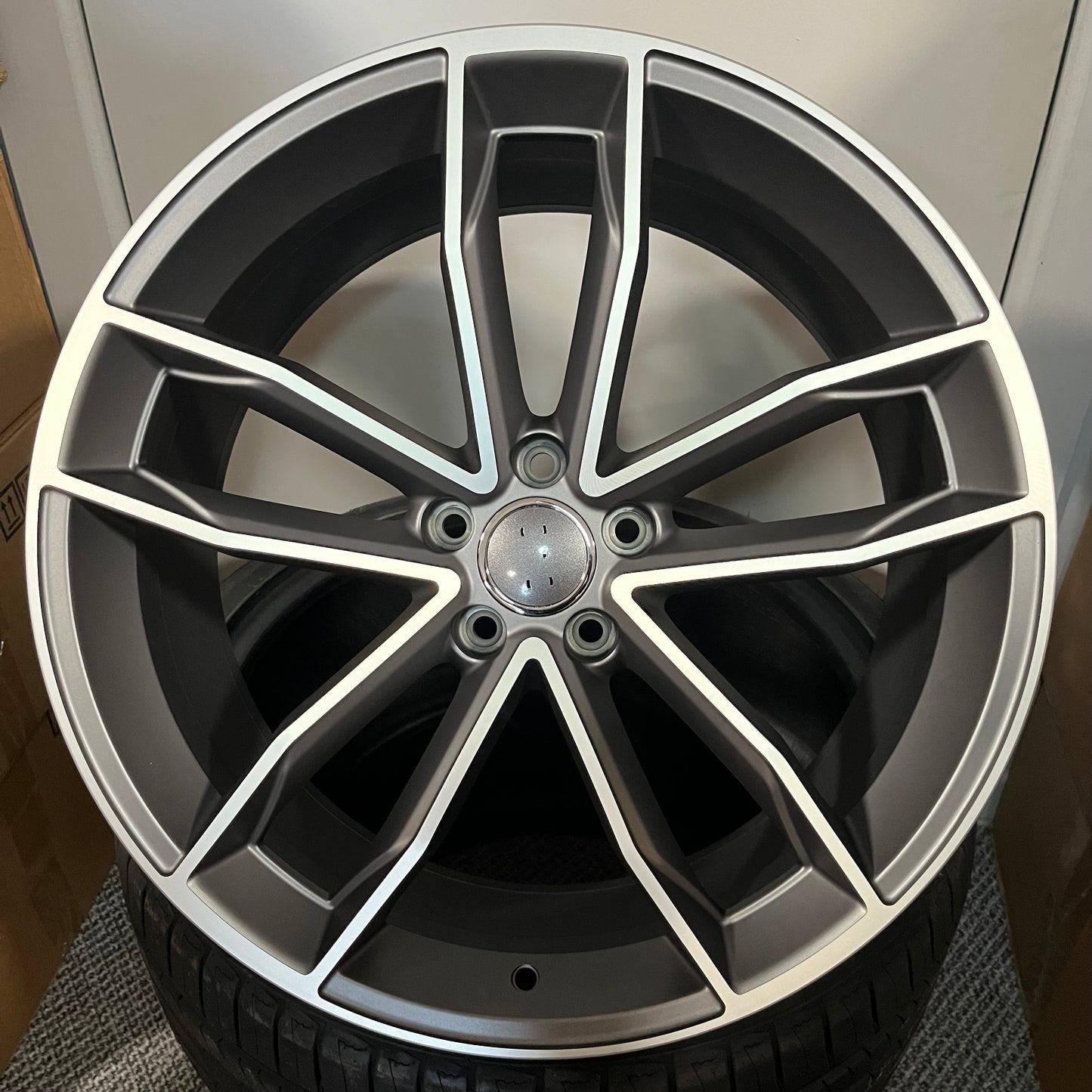 AUDI 985 20X9.0 SATIN GUNMETAL M/F
