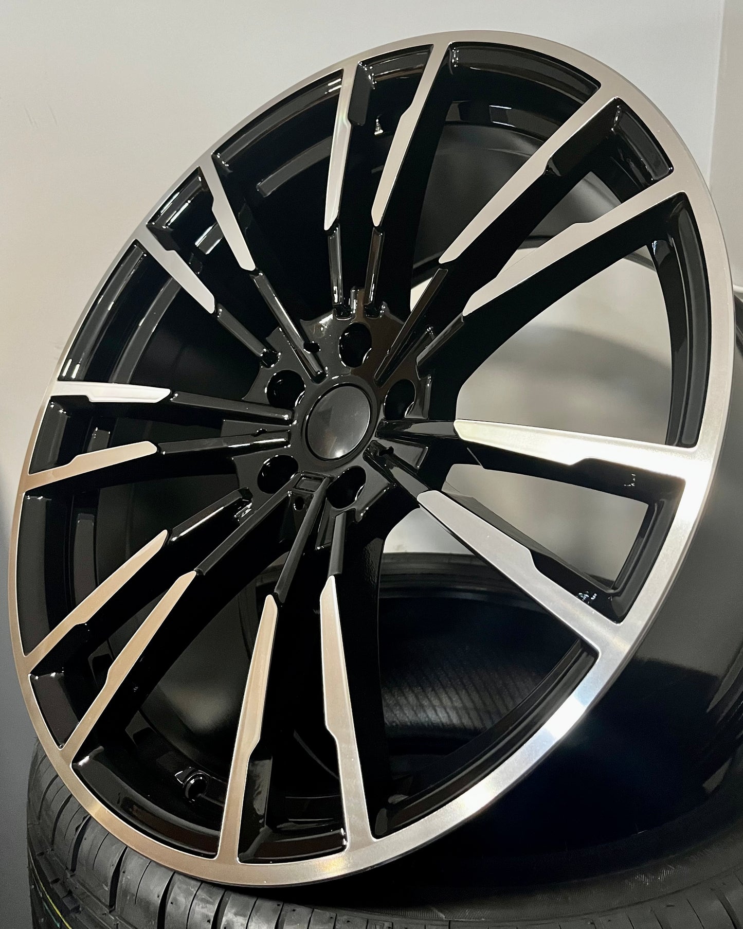 BMW 543 20X8.5X9.5 5X112 BLACK M/F