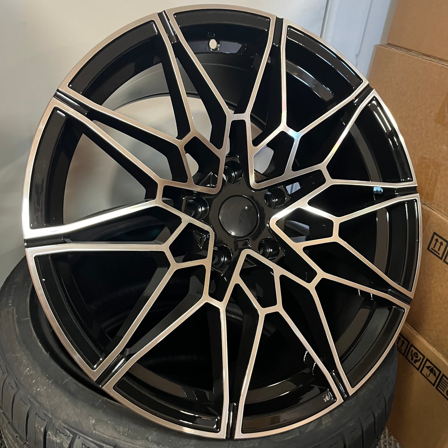 BMW 888 19X8.5F 5X120 BLACK M/F