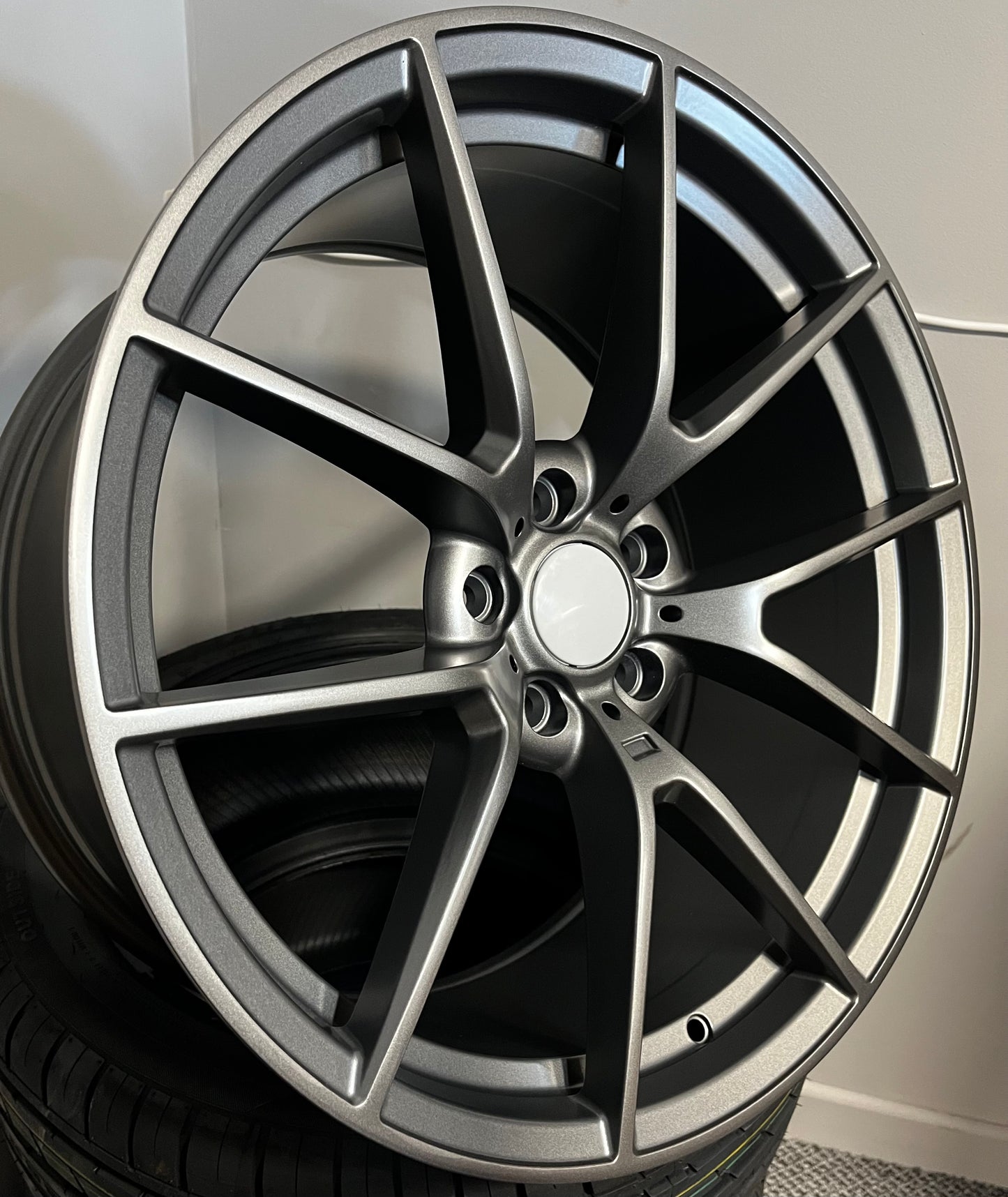 BMW 547 19X8.5/9.5 5X120 SATIN G/M
