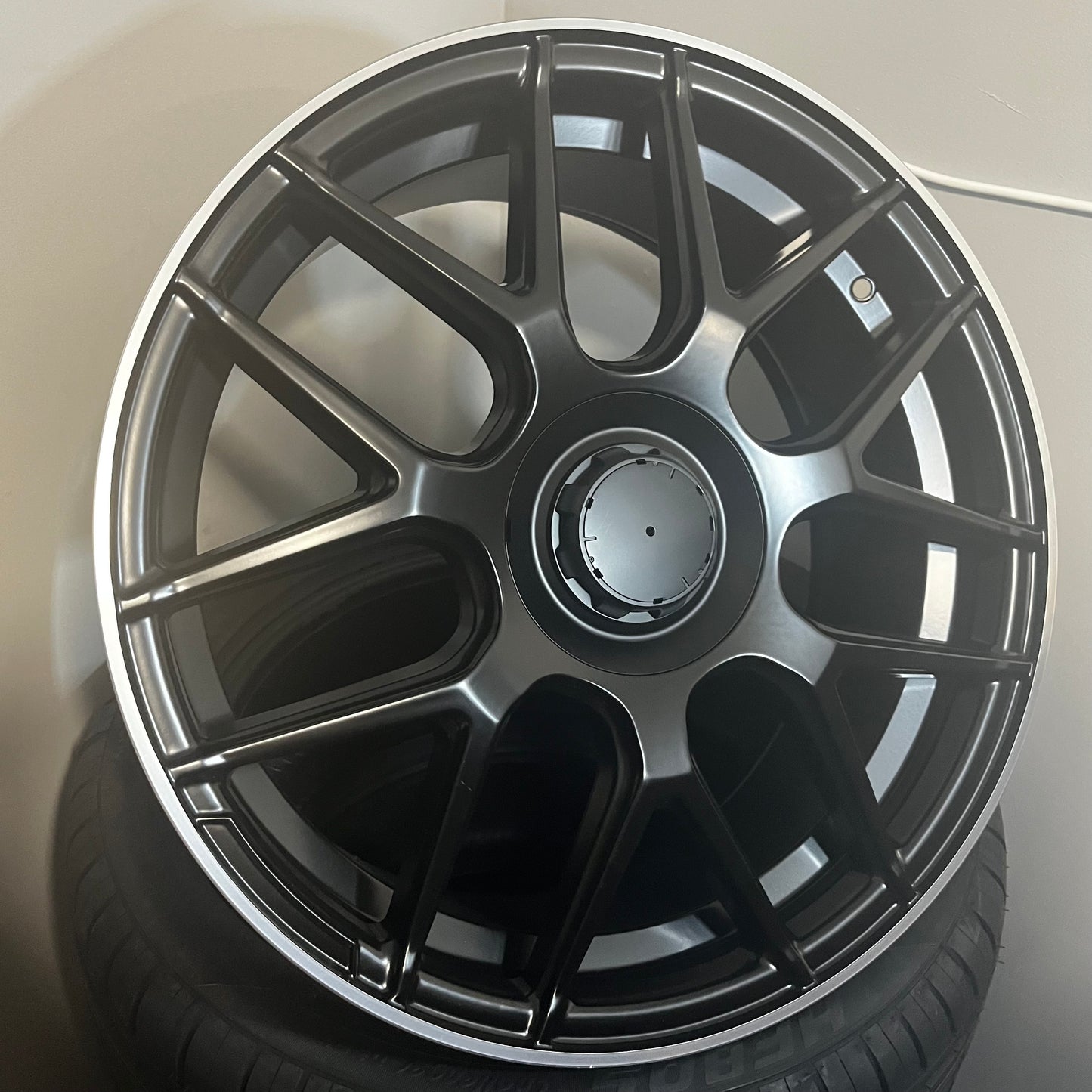 MERC 468 19X8.0 5X112 SATIN BLACK M/LIP