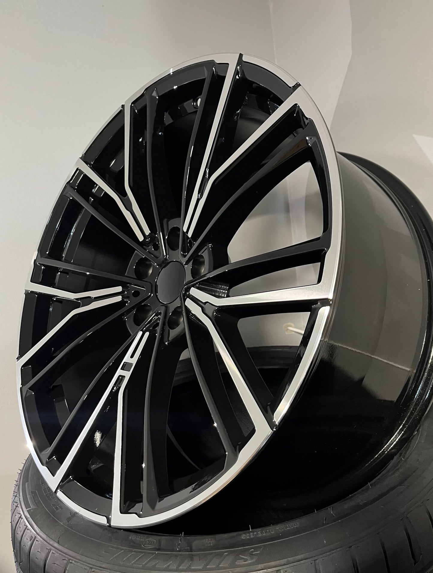 BMW 881 20X8.5X9.5 5X112 BLACK M/F
