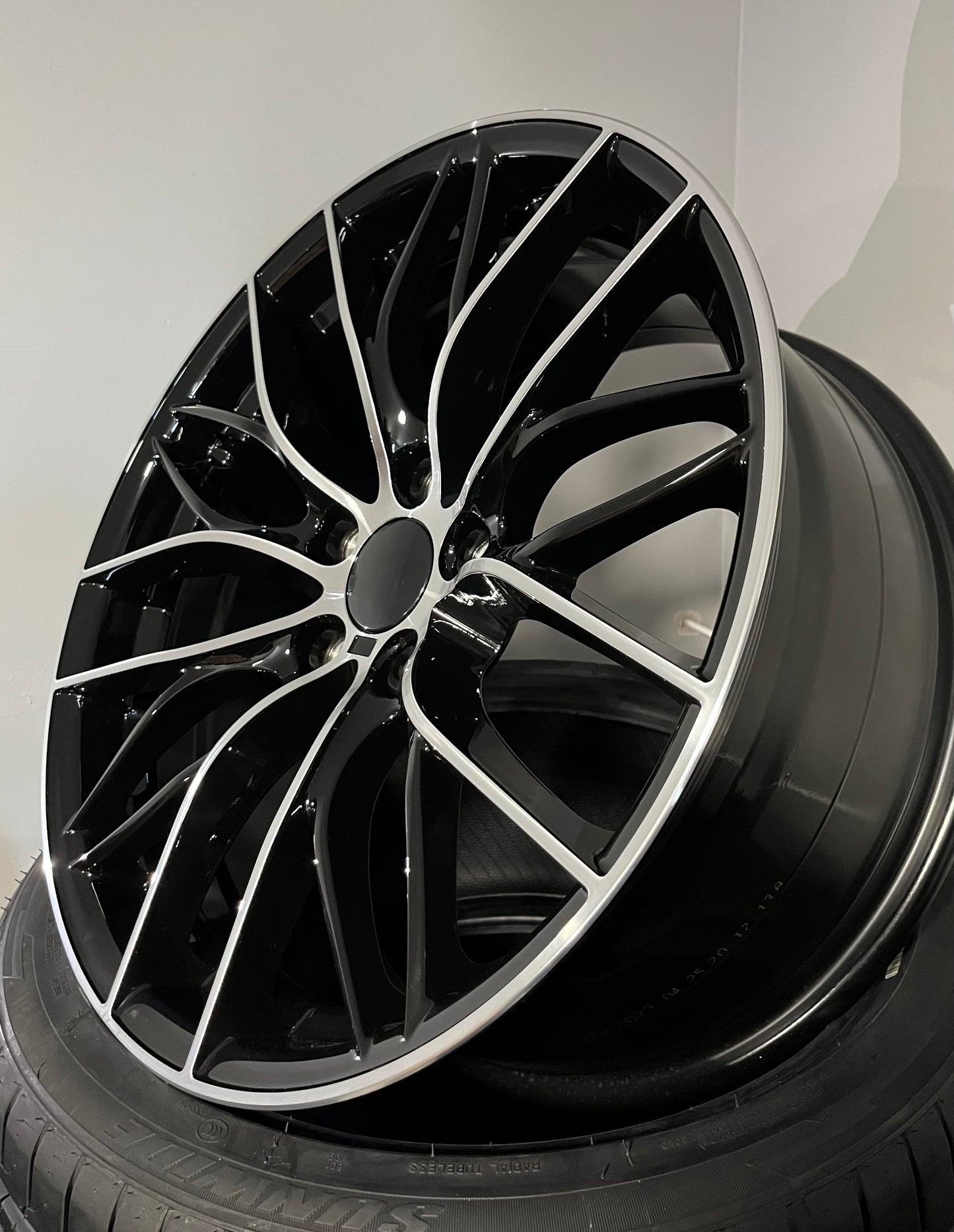 BMW 549 19X8.5 5X120 BLACK M/F