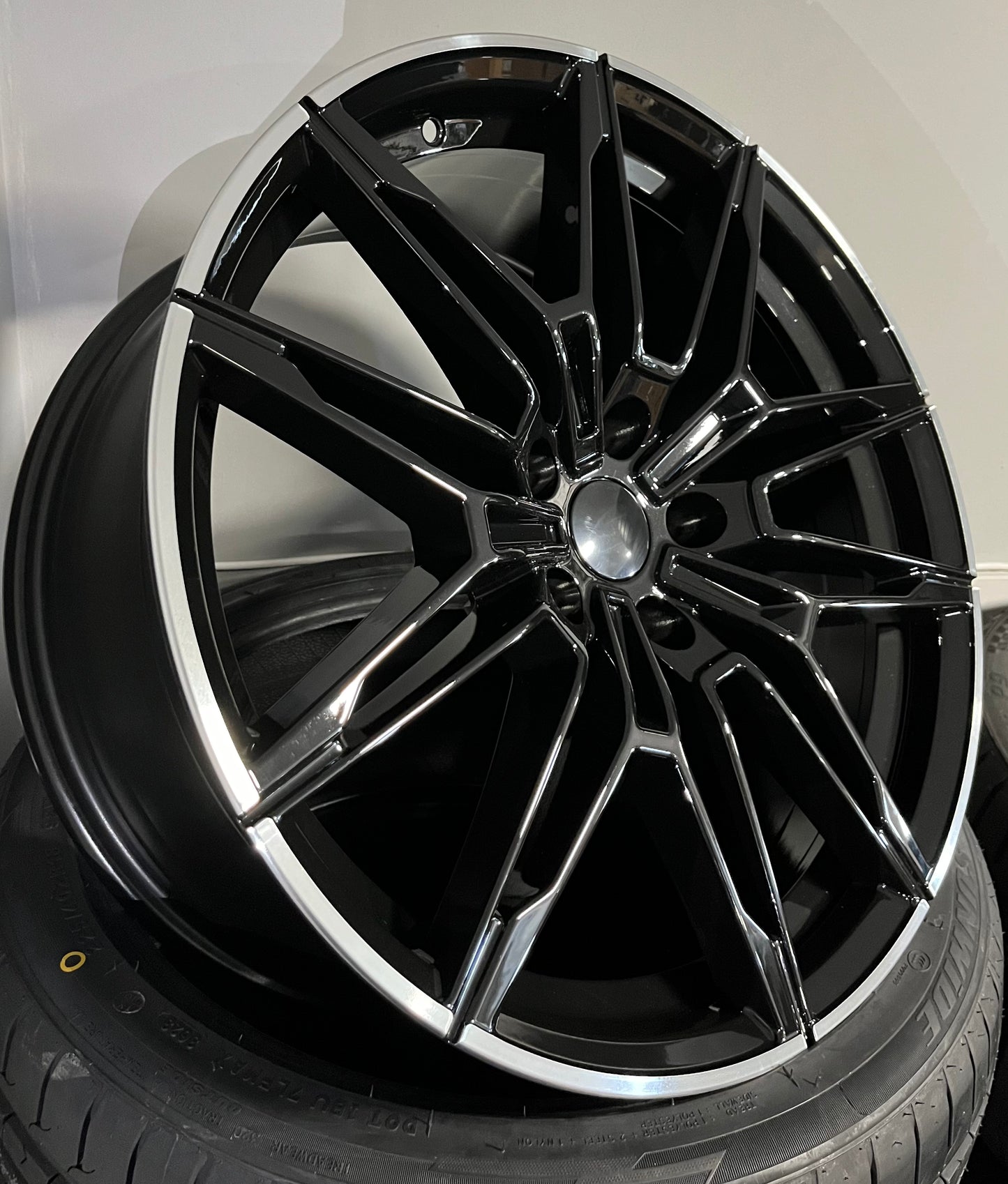 BMW 871B1 19X8.0/9.0 5X112 BLACK M/L