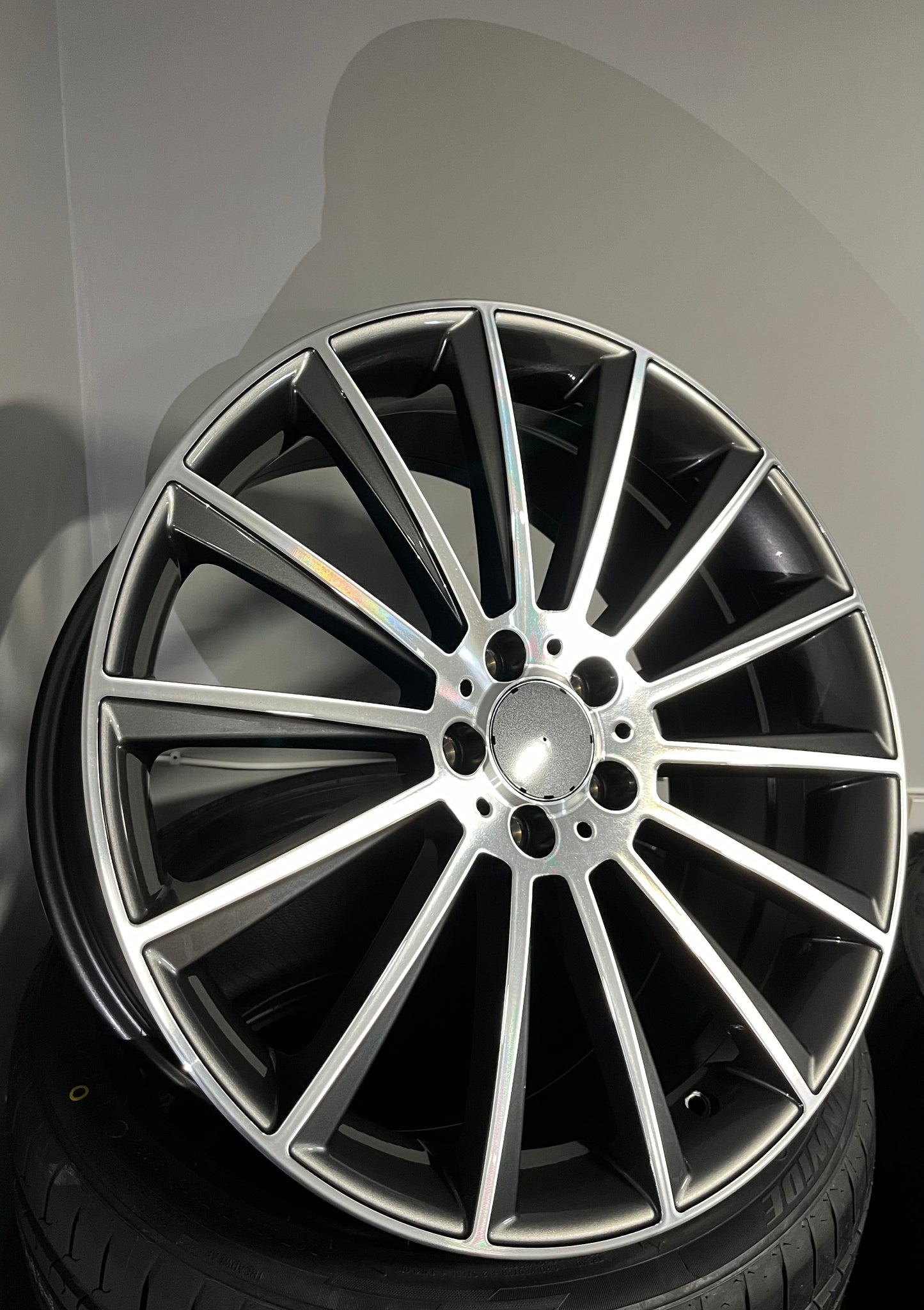MERC 466 20X8.5X9.5 5X112 GMF
