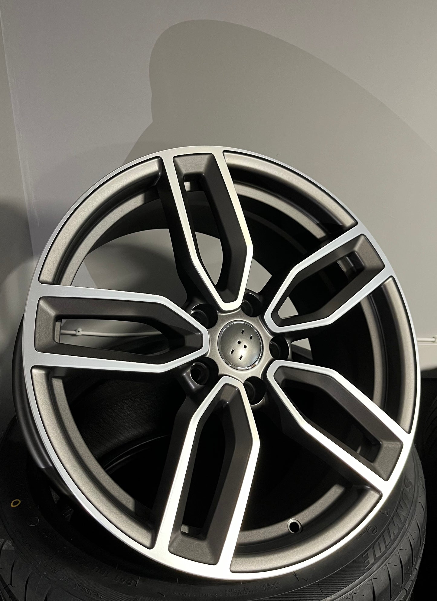 AUDI 987 18X8.0 5X112 SATIN G/M M/F