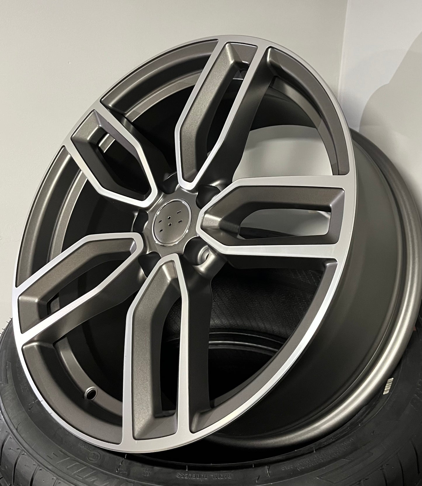 AUDI 987 18X8.0 5X112 SATIN G/M M/F