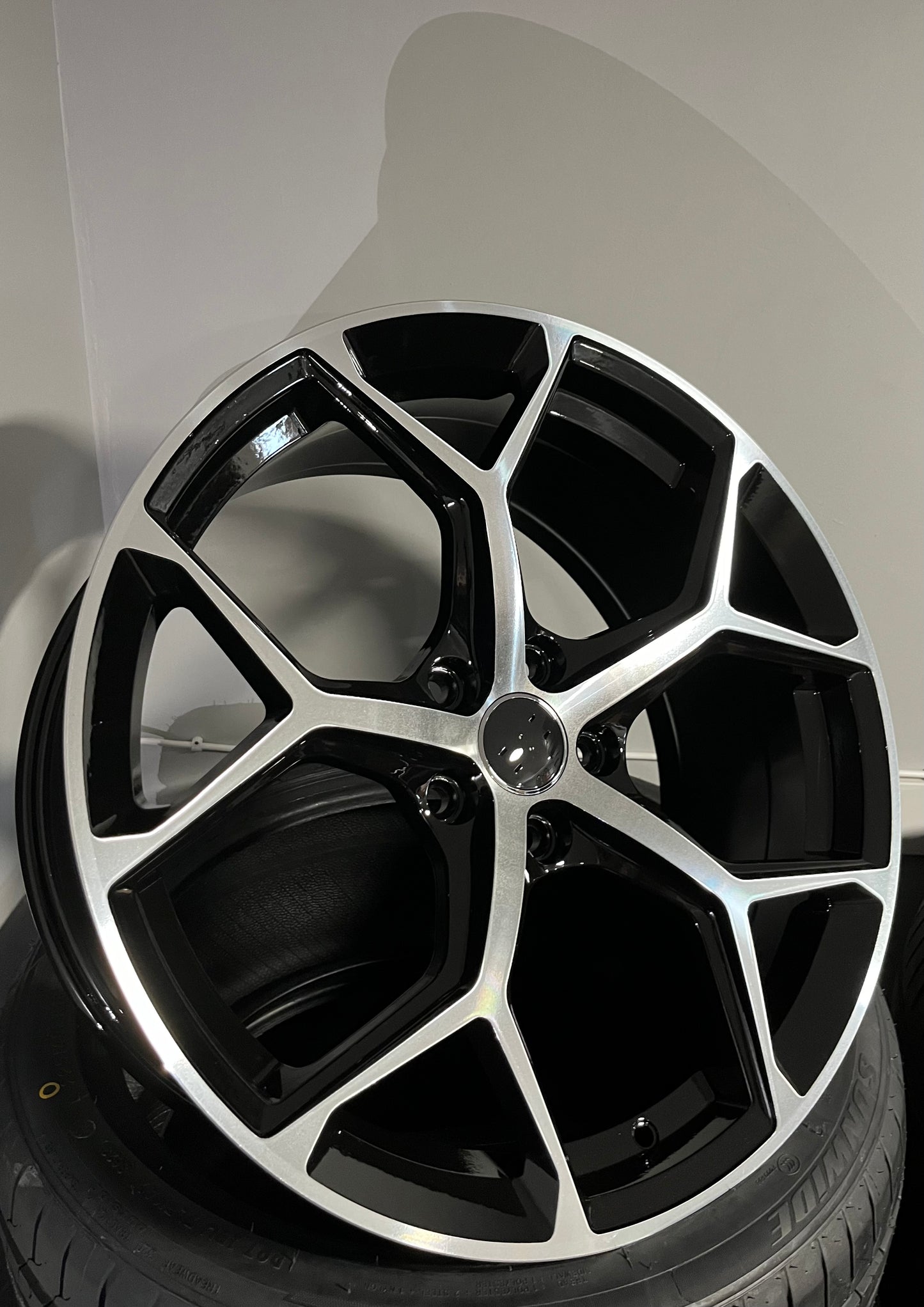 AUDI 334 19X8.5 5X112 BLACK M/F