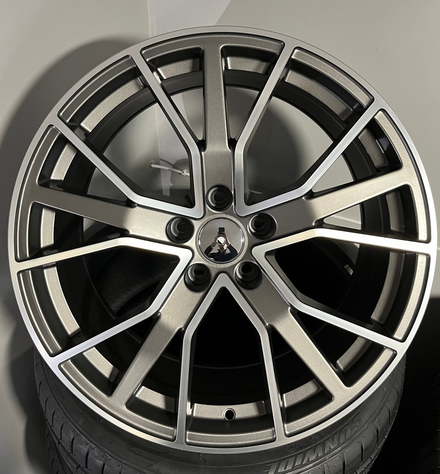 AUDI 300 19X8.5 5X112 SATIN GM/MF