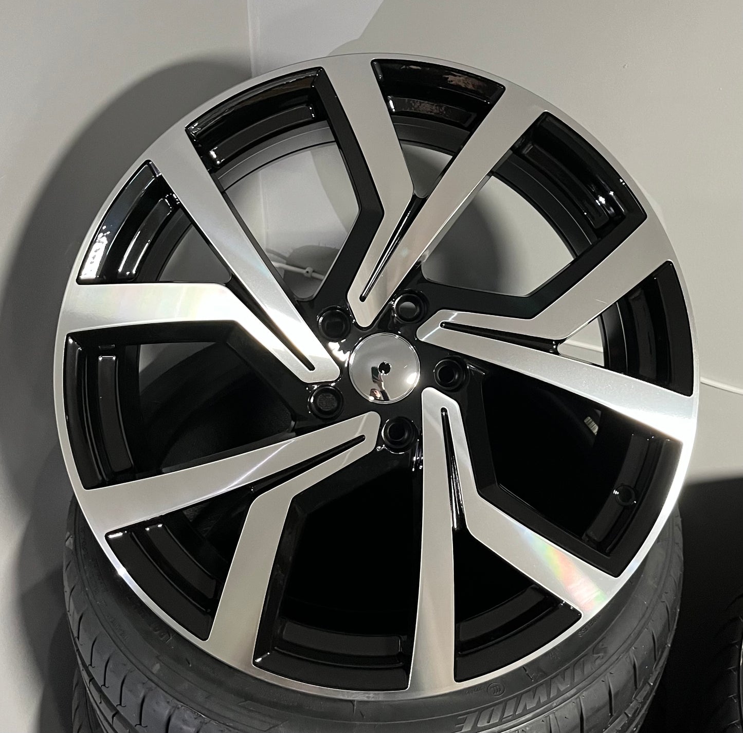 VW 901 17X7.5 5X100 BLACK M/F