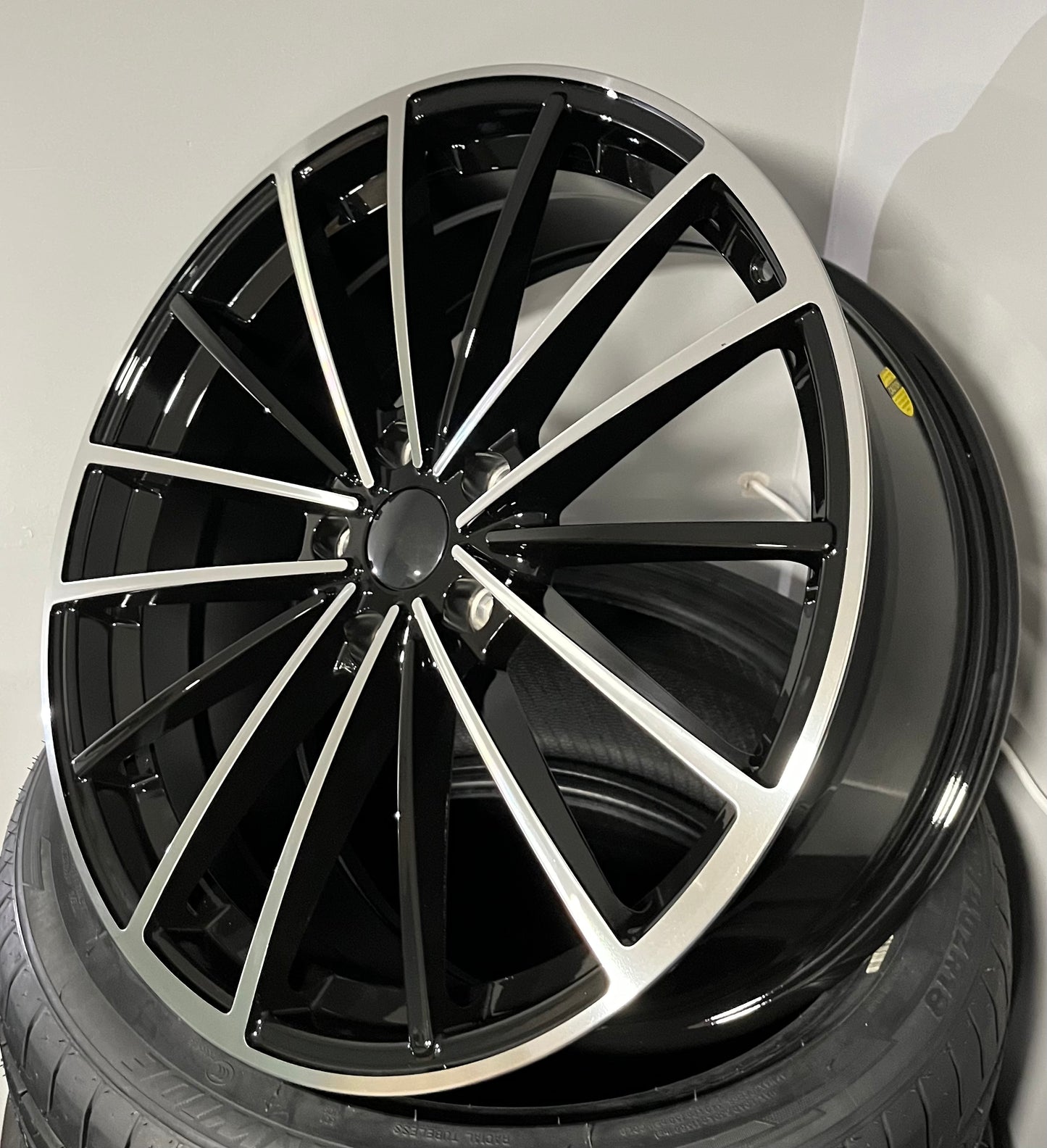 VW 508 19X8.0 5X112 BLACK M/F