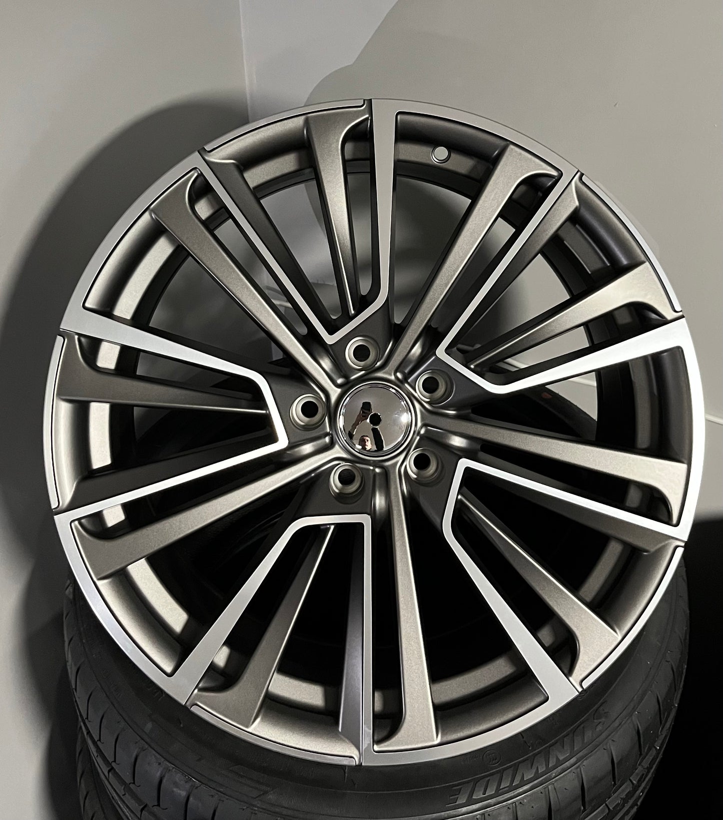VW 616 19X8.0 5X112 SATIN GMF