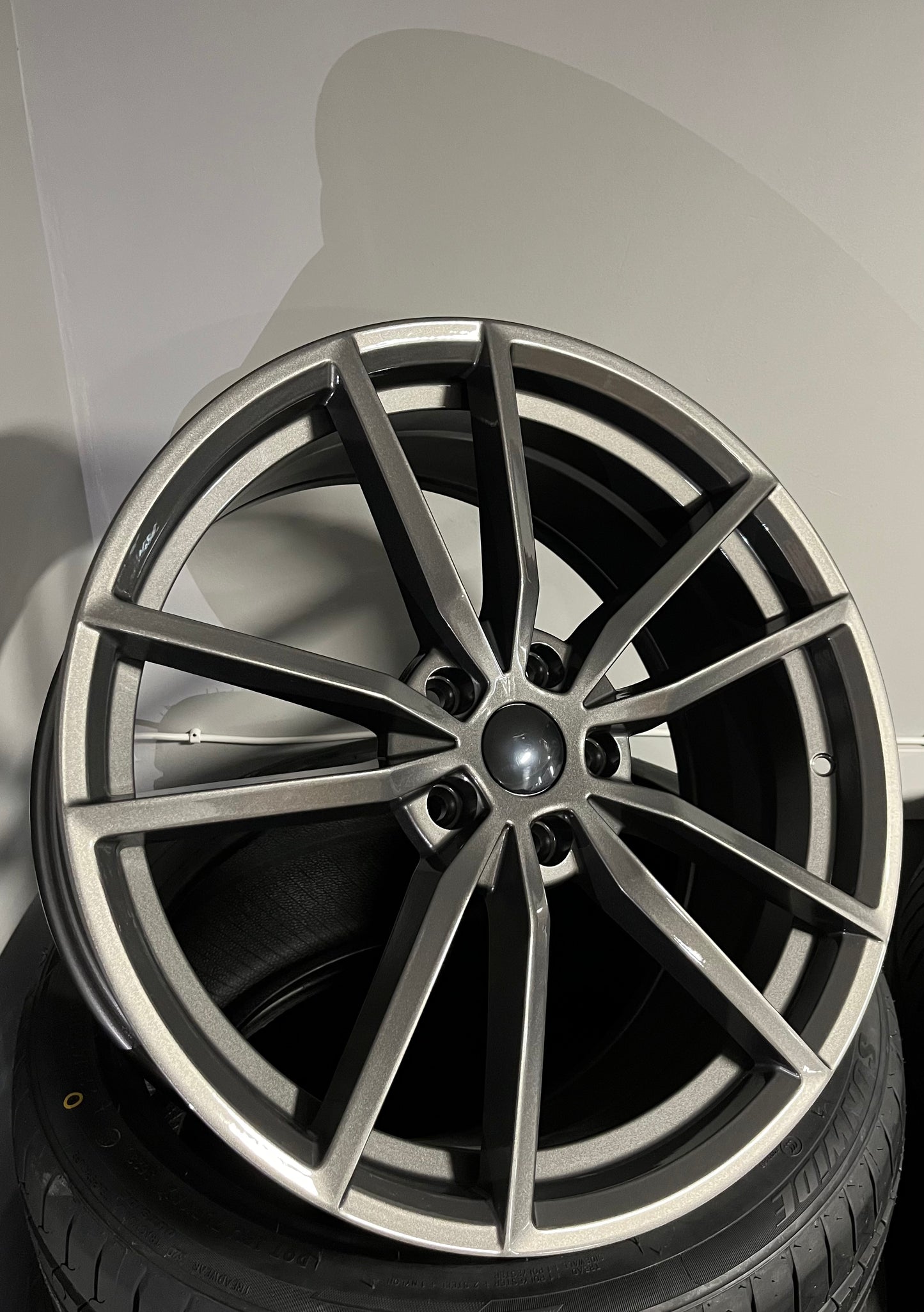 VW 991 19X8.0 5X112 GUNMETAL