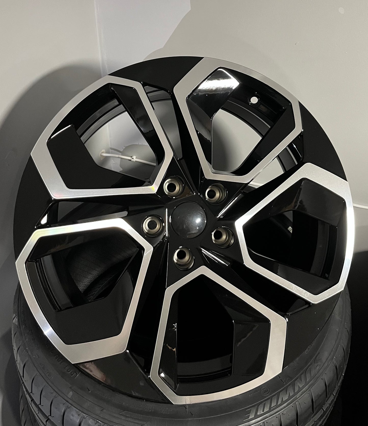 VW 814 18X8.0 5X112 BLACK M/F