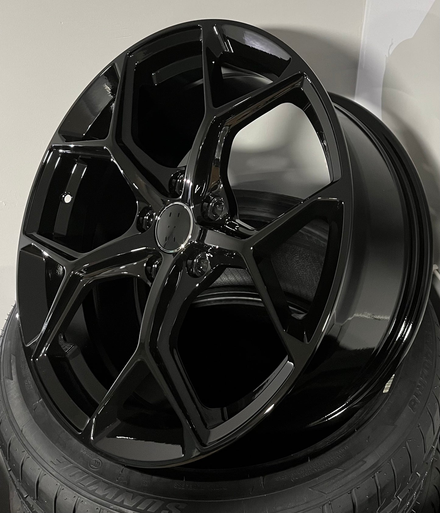 AUDI 334 18X8.0 5X112 BLACK