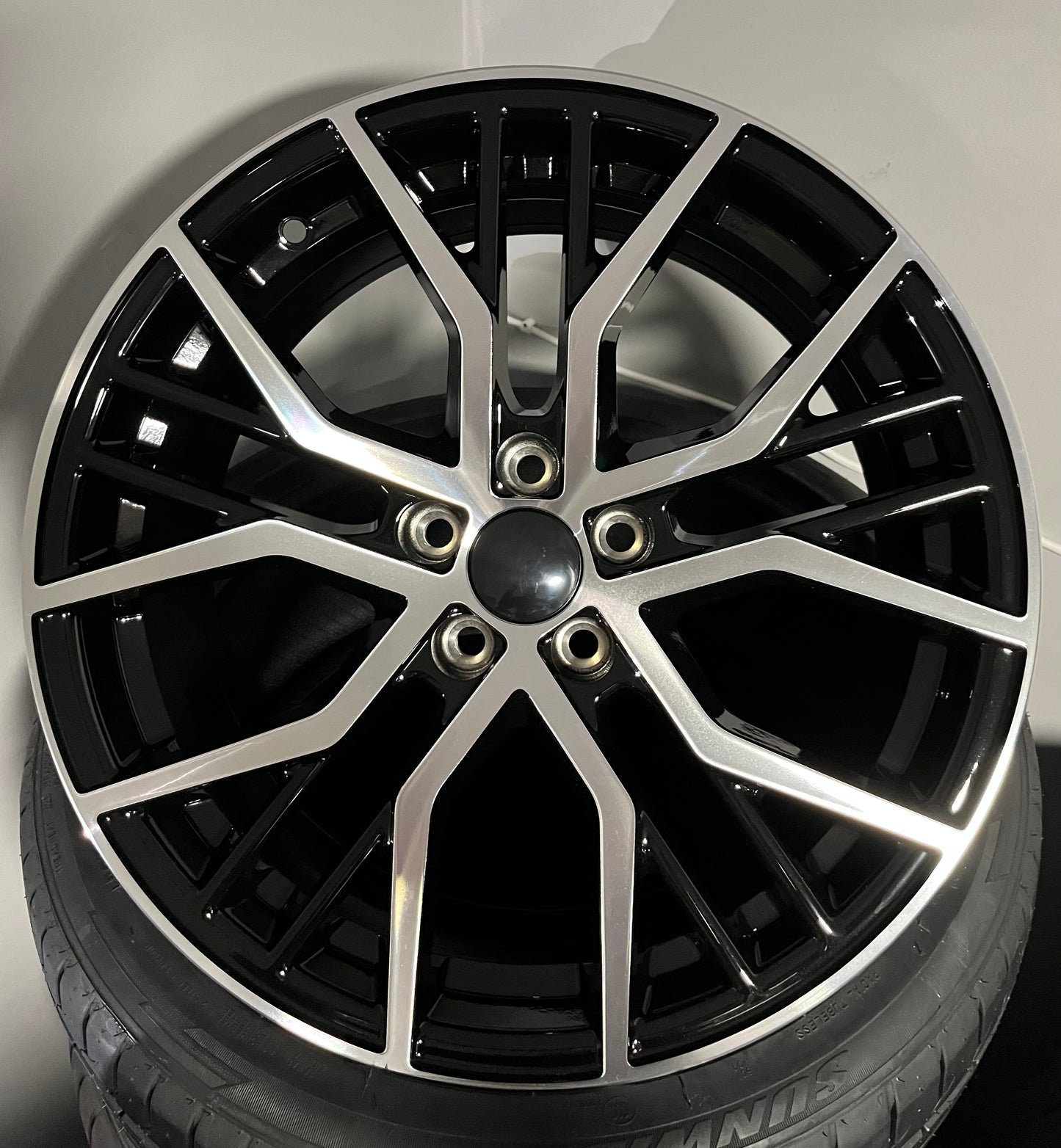 VW 989 17X7.5 5X100 BLACK M/F