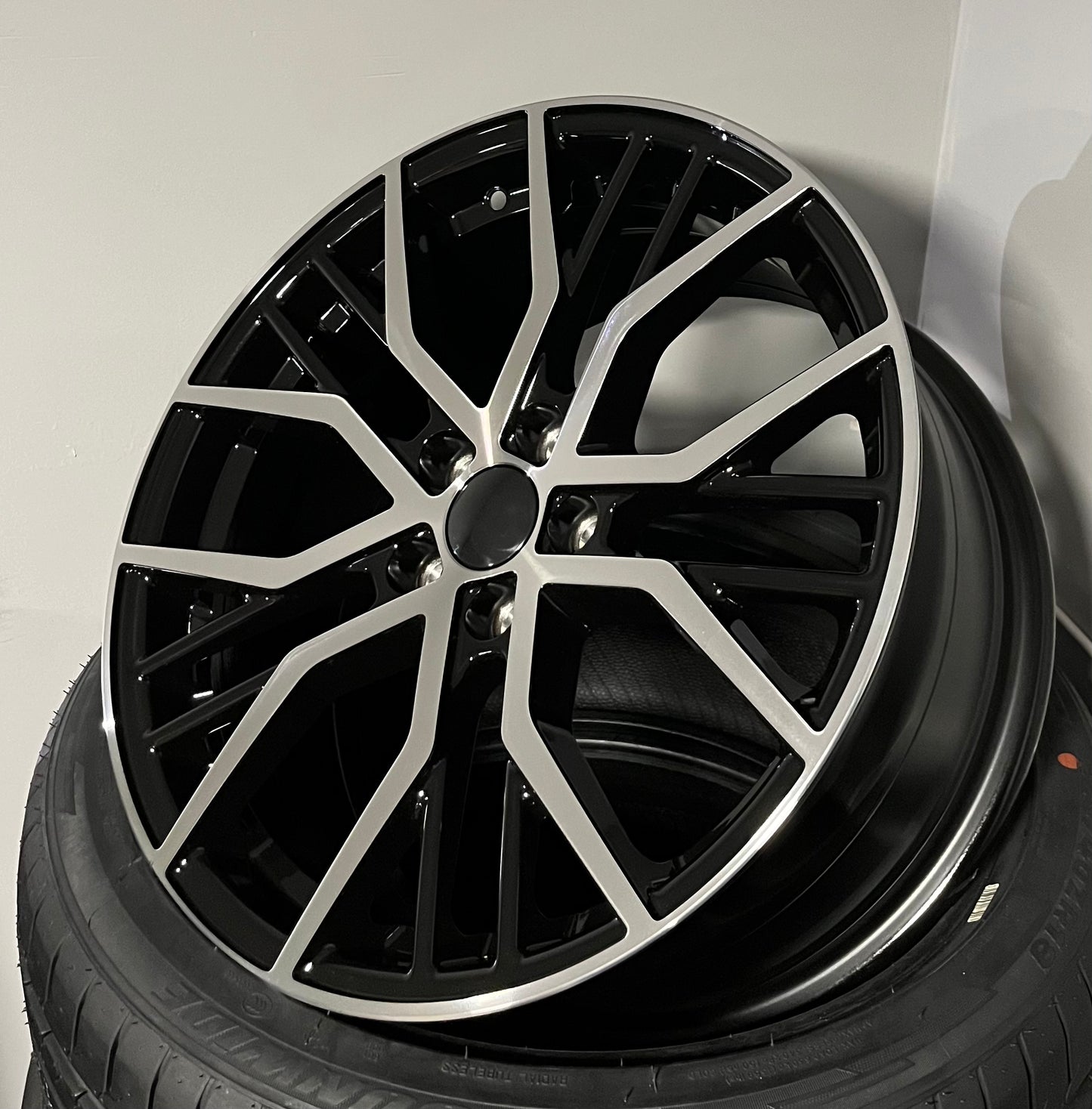 VW 989 17X7.5 5X100 BLACK M/F