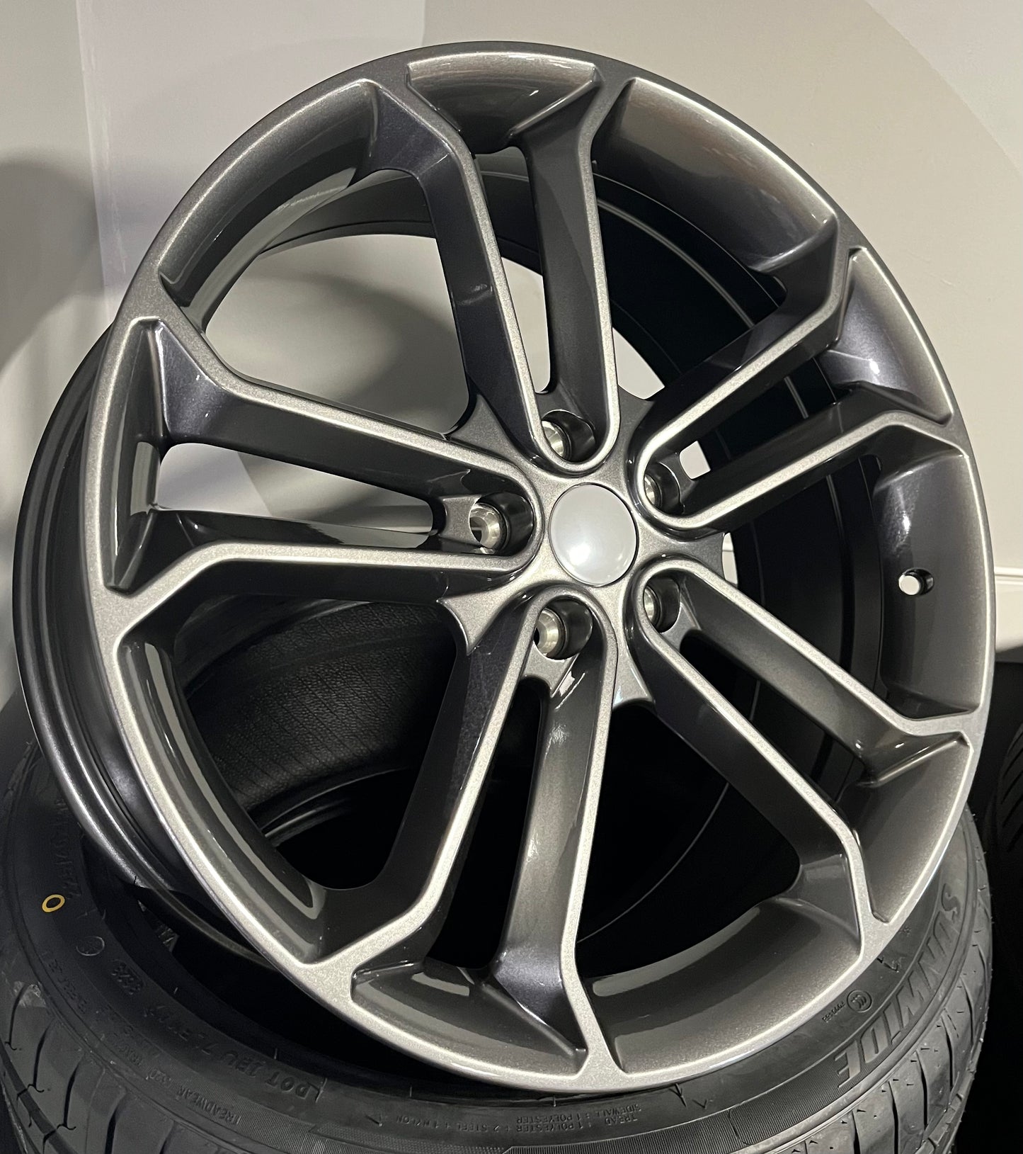 FORD 217 19X8.0 5X108 S/GM