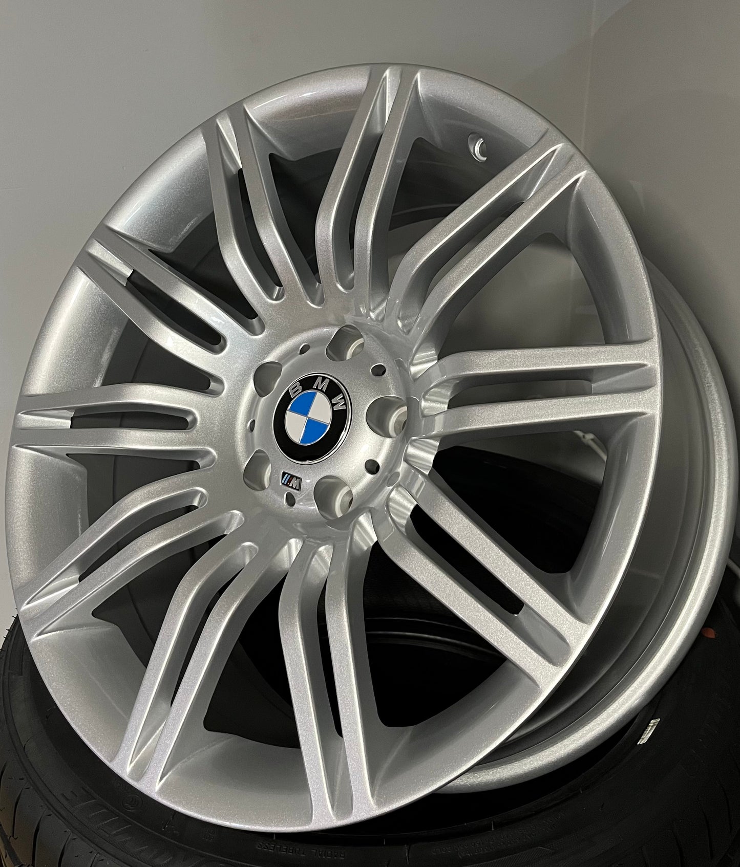 BMW 528 19X8.5X9.5 5X120 SILVER ( SPIDERS )