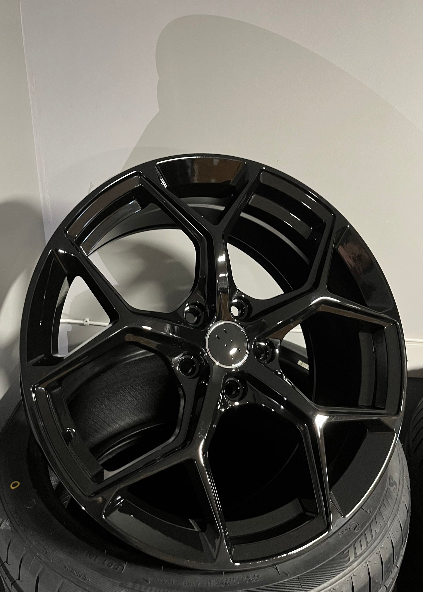 AUDI 334 18X8.0  5X112 BLACK